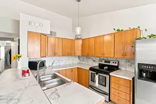 1718 W Park Wood Ln, Tucson, AZ 85746 - Photo 8