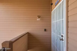 1718 W Park Wood Ln, Tucson, AZ 85746 - Photo 2