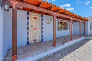 2558 E Blacklidge Dr, Tucson, AZ 85716 - Photo 4