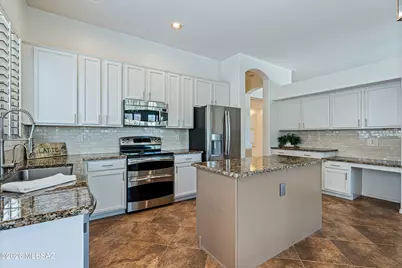 7703 W Talavera Way, Tucson, AZ 85743 - Photo 16