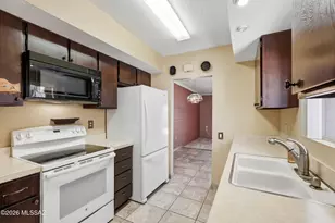 326 N Calle Del Chancero, Green Valley, AZ 85614 - Photo 14