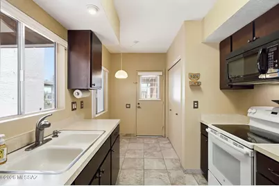 326 N Calle Del Chancero, Green Valley, AZ 85614 - Photo 12