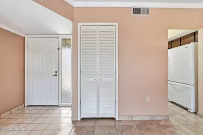 326 N Calle Del Chancero, Green Valley, AZ 85614 - Photo 10