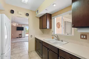 326 N Calle Del Chancero, Green Valley, AZ 85614 - Photo 18