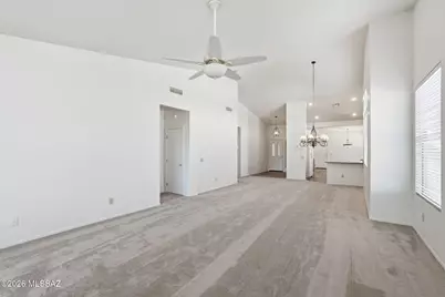 63548 E Holiday Drive, Saddlebrooke, AZ 85739 - Photo 12
