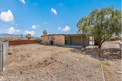 7617 E Morelos Place, Tucson, AZ 85710 - Photo 30