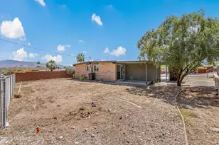 7617 E Morelos Pl, Tucson, AZ 85710 - Photo 30