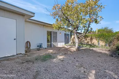 4206 N Limberlost Place, Tucson, AZ 85705 - Photo 14