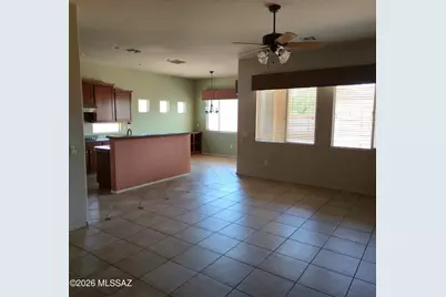 9927 E Karst Place, Tucson, AZ 85748 - Photo 2