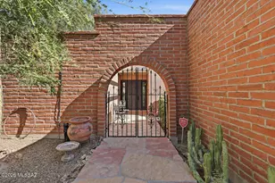 1441 W Placita Las Palmas, Tucson, AZ 85704 - Photo 2