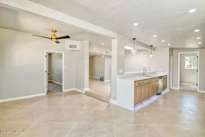 6458 E Calle Castor, Tucson, AZ 85710 - Photo 12