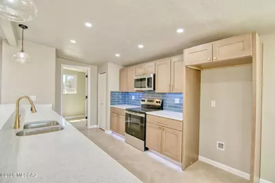 6458 E Calle Castor, Tucson, AZ 85710 - Photo 8