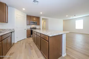 9122 E Red Blf Ct, Tucson, AZ 85730 - Photo 6