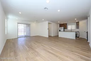 9122 E Red Blf Ct, Tucson, AZ 85730 - Photo 2