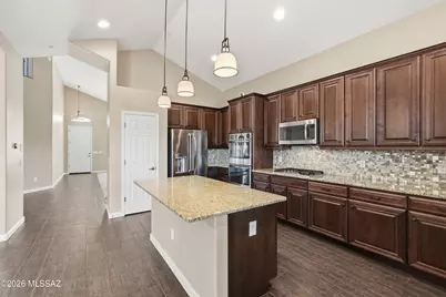 8910 W Irongate Road, Tucson, AZ 85743 - Photo 14