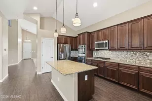 8910 W Irongate Rd, Tucson, AZ 85743 - Photo 14
