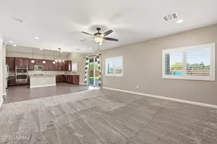 8910 W Irongate Rd, Tucson, AZ 85743 - Photo 10