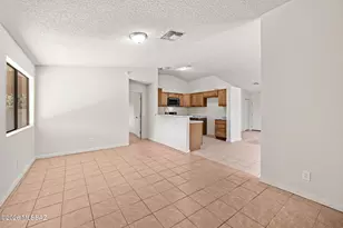5960 S Birchwood Dr, Tucson, AZ 85746 - Photo 14