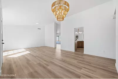 9810 E Stonehaven Way, Tucson, AZ 85747 - Photo 12