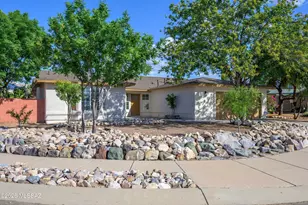 9810 E Stonehaven Way, Tucson, AZ 85747 - Photo 6