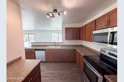 935 W Placita Canalito, Green Valley, AZ 85614 - Photo 2