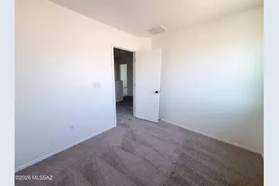 935 W Placita Canalito, Green Valley, AZ 85614 - Photo 12