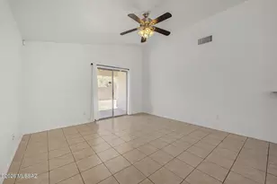 10486 E Dusky Willow Dr, Tucson, AZ 85747 - Photo 12