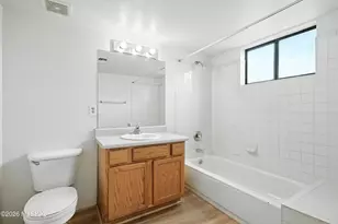 2447 N Fair Oaks Ave, Tucson, AZ 85712 - Photo 18