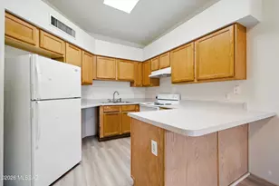 2449 N Fair Oaks Ave, Tucson, AZ 85712 - Photo 8
