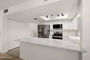 10128 E Chevelon St, Tucson, AZ 85748 - Photo 8