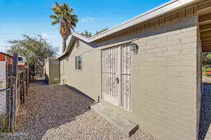 205 E District St, Tucson, AZ 85714 - Photo 4