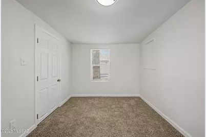 205 E District Street, Tucson, AZ 85714 - Photo 16