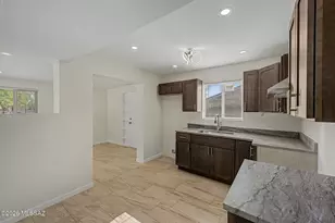 205 E District St, Tucson, AZ 85714 - Photo 2