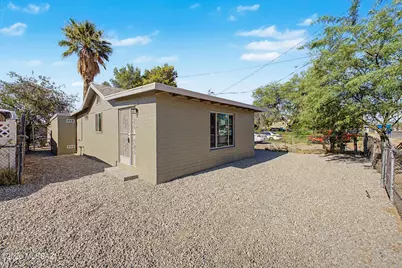 205 E District Street, Tucson, AZ 85714 - Photo 1