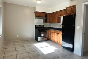 1303 W Cedar St, Tucson, AZ 85745 - Photo 8