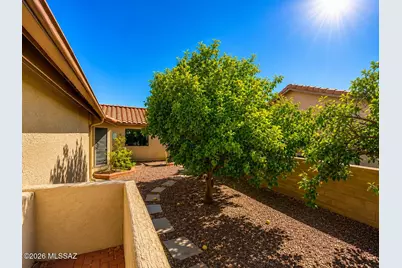 2125 E Cypress Canyon Drive, Green Valley, AZ 85614 - Photo 28