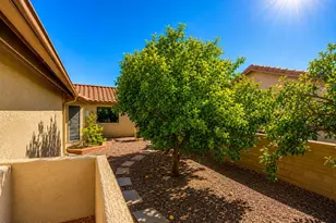 2125 E Cypress Canyon Dr, Green Valley, AZ 85614 - Photo 28