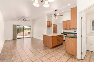 2125 E Cypress Canyon Dr, Green Valley, AZ 85614 - Photo 14