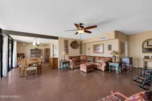 8740 E Dexter Dr, Tucson, AZ 85715 - Photo 10