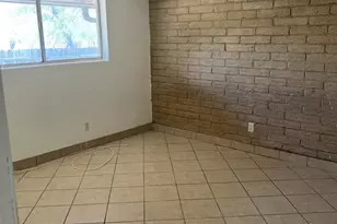 51 E Mills Dr, Tucson, AZ 85705 - Photo 6