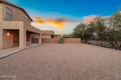 11867 W Fontenelle Drive, Marana, AZ 85653 - Photo 30