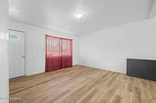 1427 E Silverlake Rd, Tucson, AZ 85713 - Photo 6