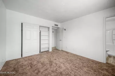 1427 E Silverlake Road, Tucson, AZ 85713 - Photo 12