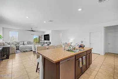 4981 E Wash Overlook Drive, Tucson, AZ 85706 - Photo 12
