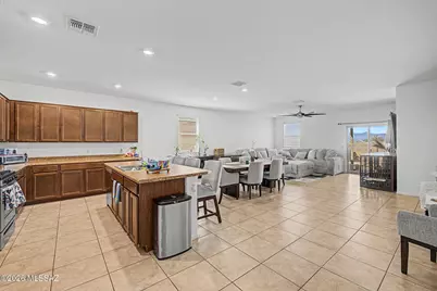 4981 E Wash Overlook Drive, Tucson, AZ 85706 - Photo 4