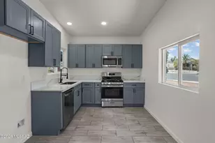 6978 N Asterion Ln, Tucson, AZ 85741 - Photo 18