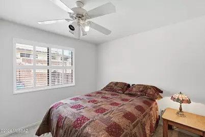 10060 N Pitchingwedge Lane, Tucson, AZ 85737 - Photo 16