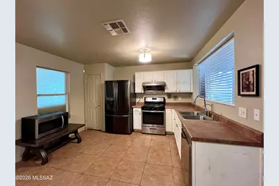 4250 E River Falls Drive, Tucson, AZ 85712 - Photo 10