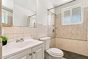 8261 E Kenyon Dr, Tucson, AZ 85710 - Photo 24
