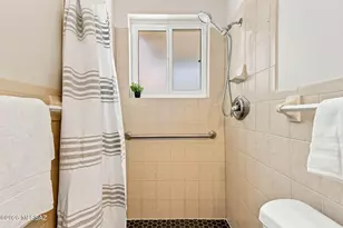8261 E Kenyon Dr, Tucson, AZ 85710 - Photo 22